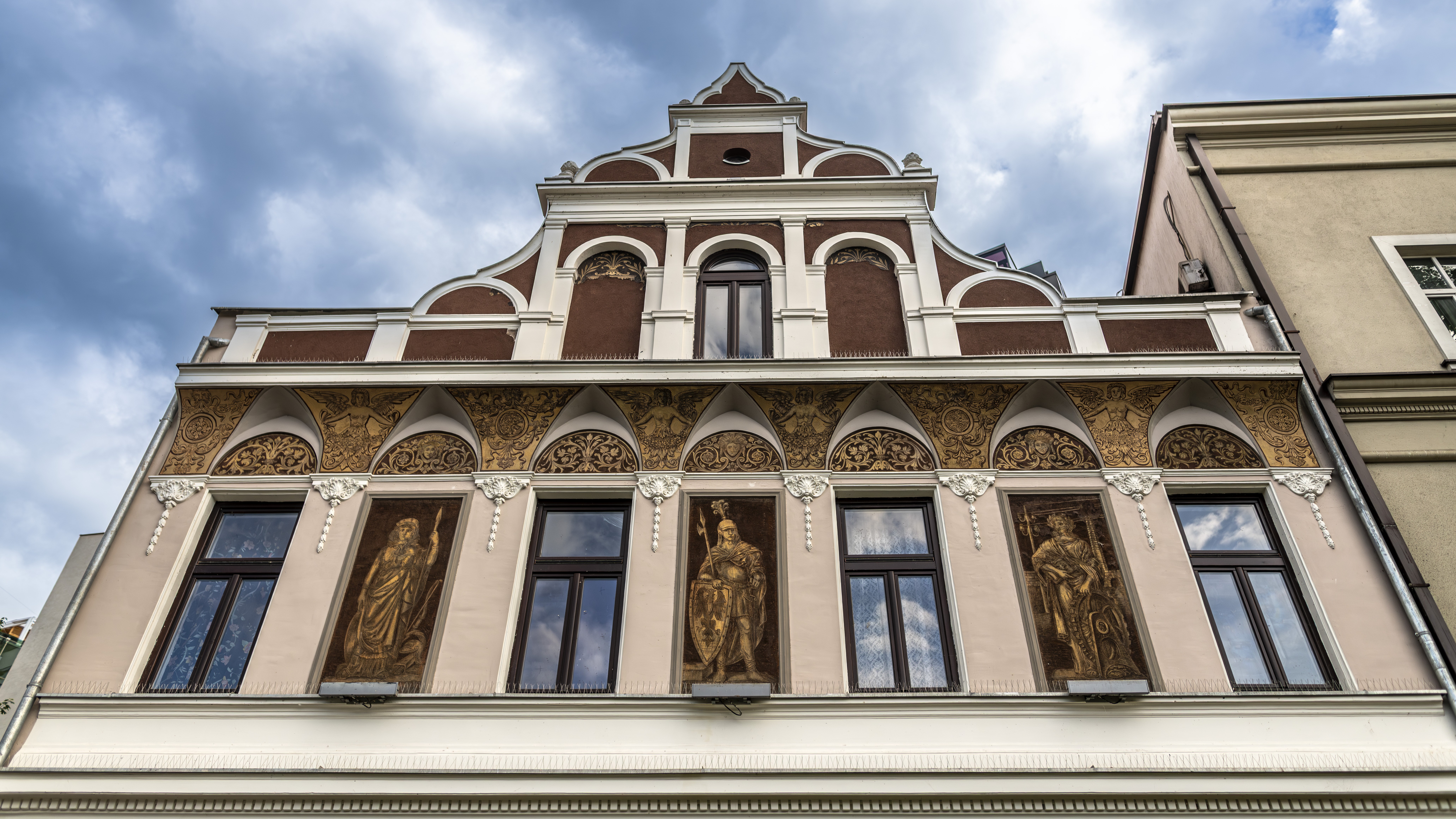 Gallery 3
