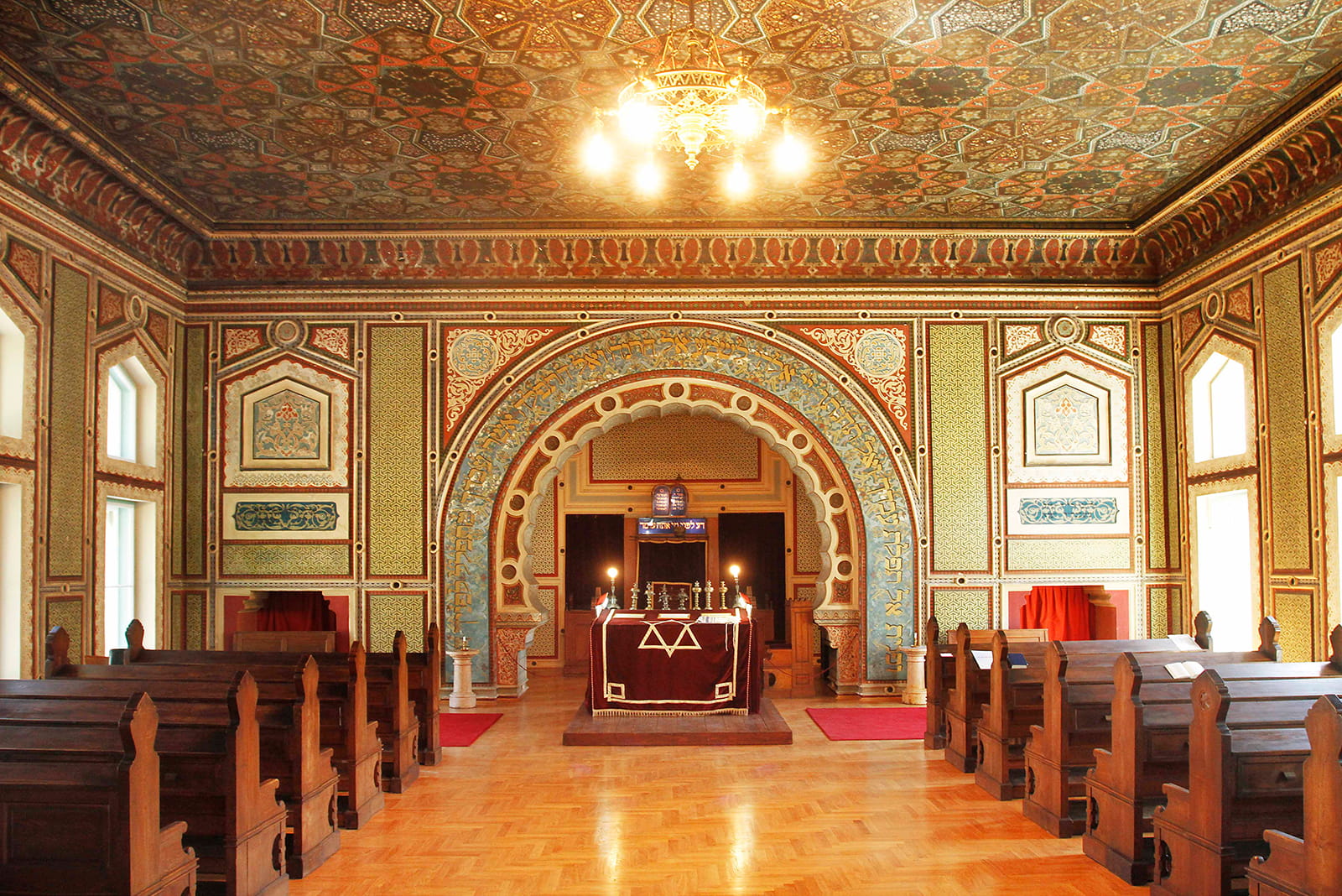 137-ashkenazi-synagogue-02-1782641102.jpg