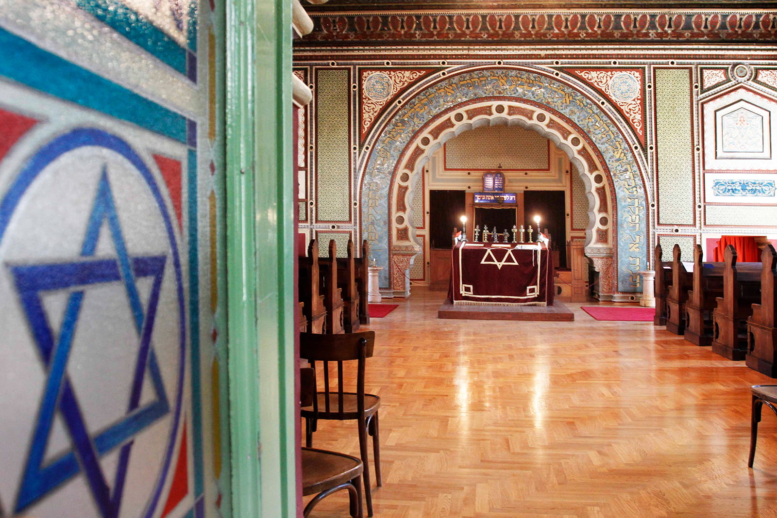 137-ashkenazi-synagogue-03-1782641102.jpg