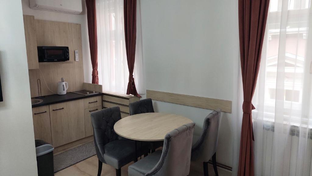 1645-apartments-artee-sarajevo-main-street-free-garage-parking-03-1787418665.jpg