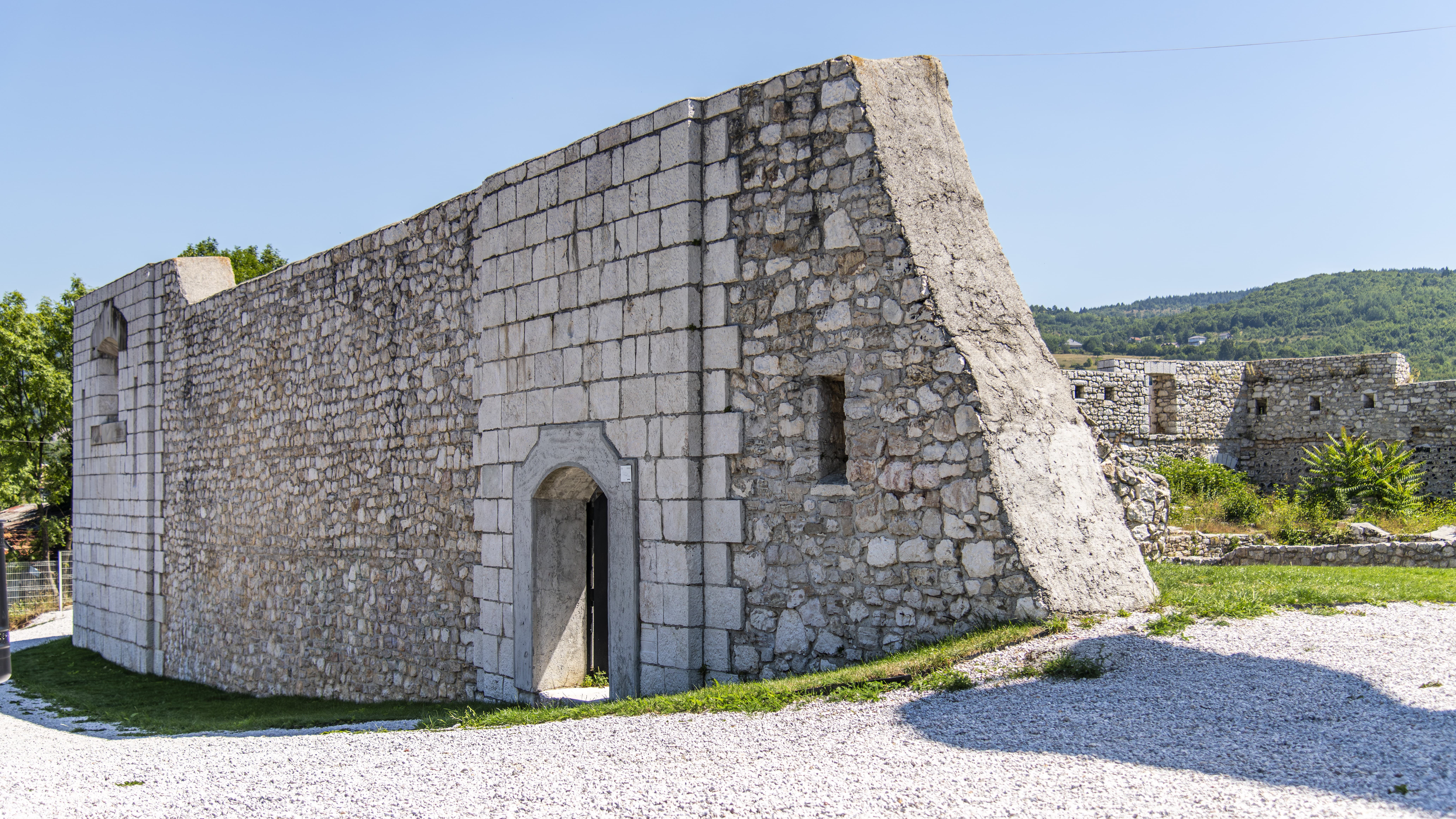 481-white-fortress-07-1785768058.jpg