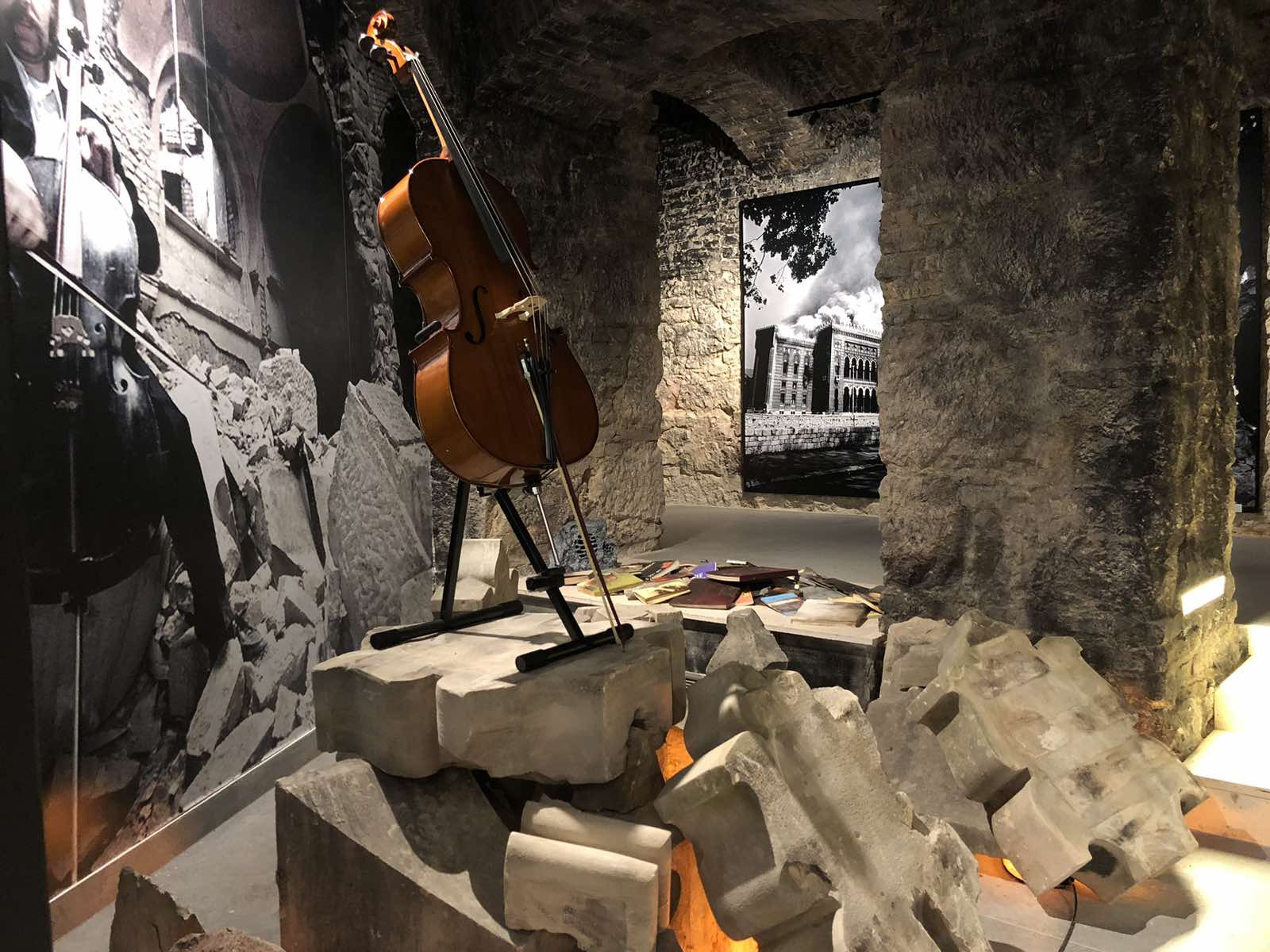 Gallery 0