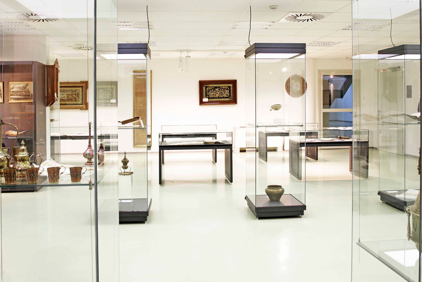 578-gazi-husrev-beys-library-museum-10-1782822116.jpg