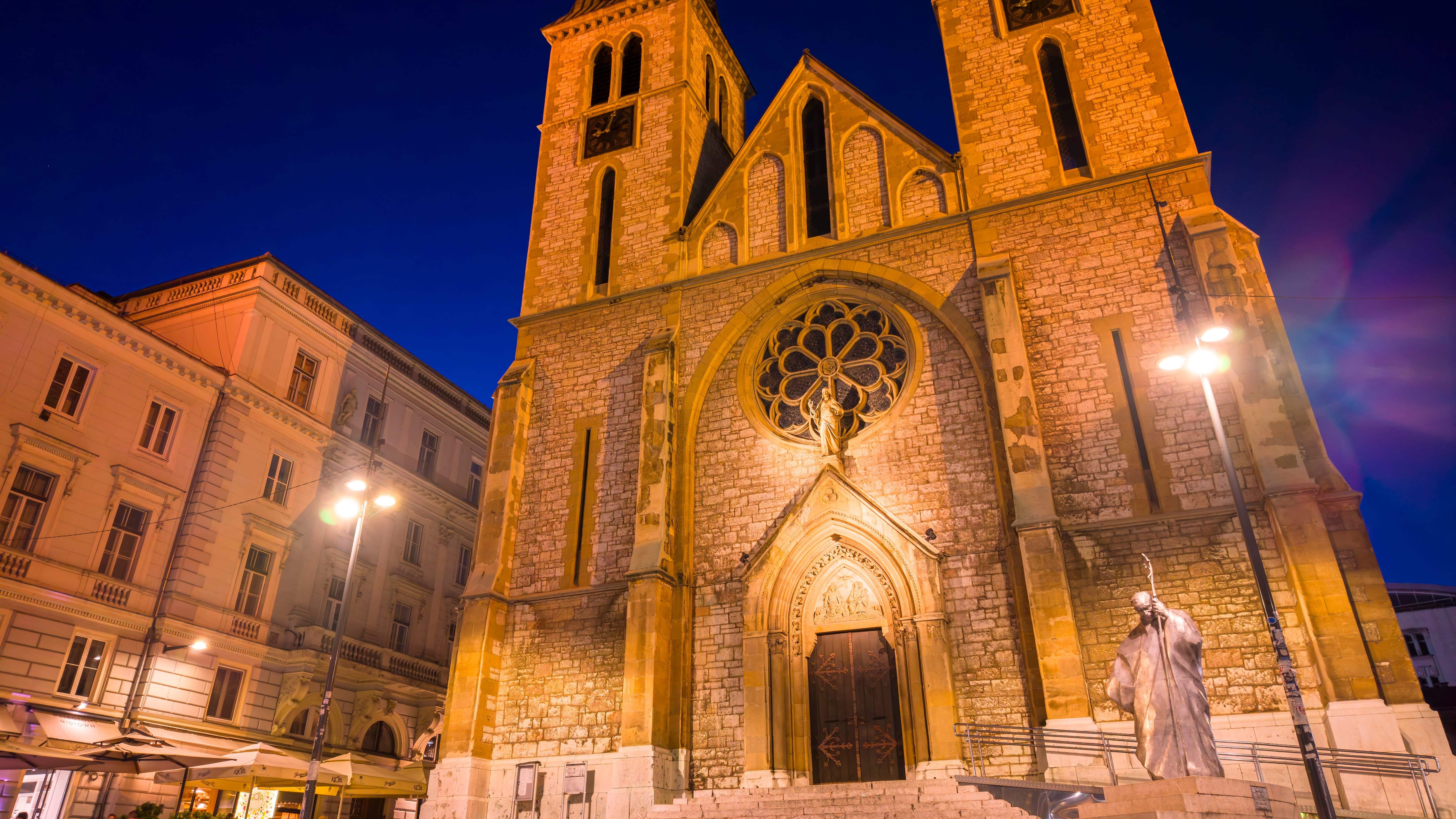 78-the-cathedral-of-jesus-sacred-heart-08-1787655287.jpg