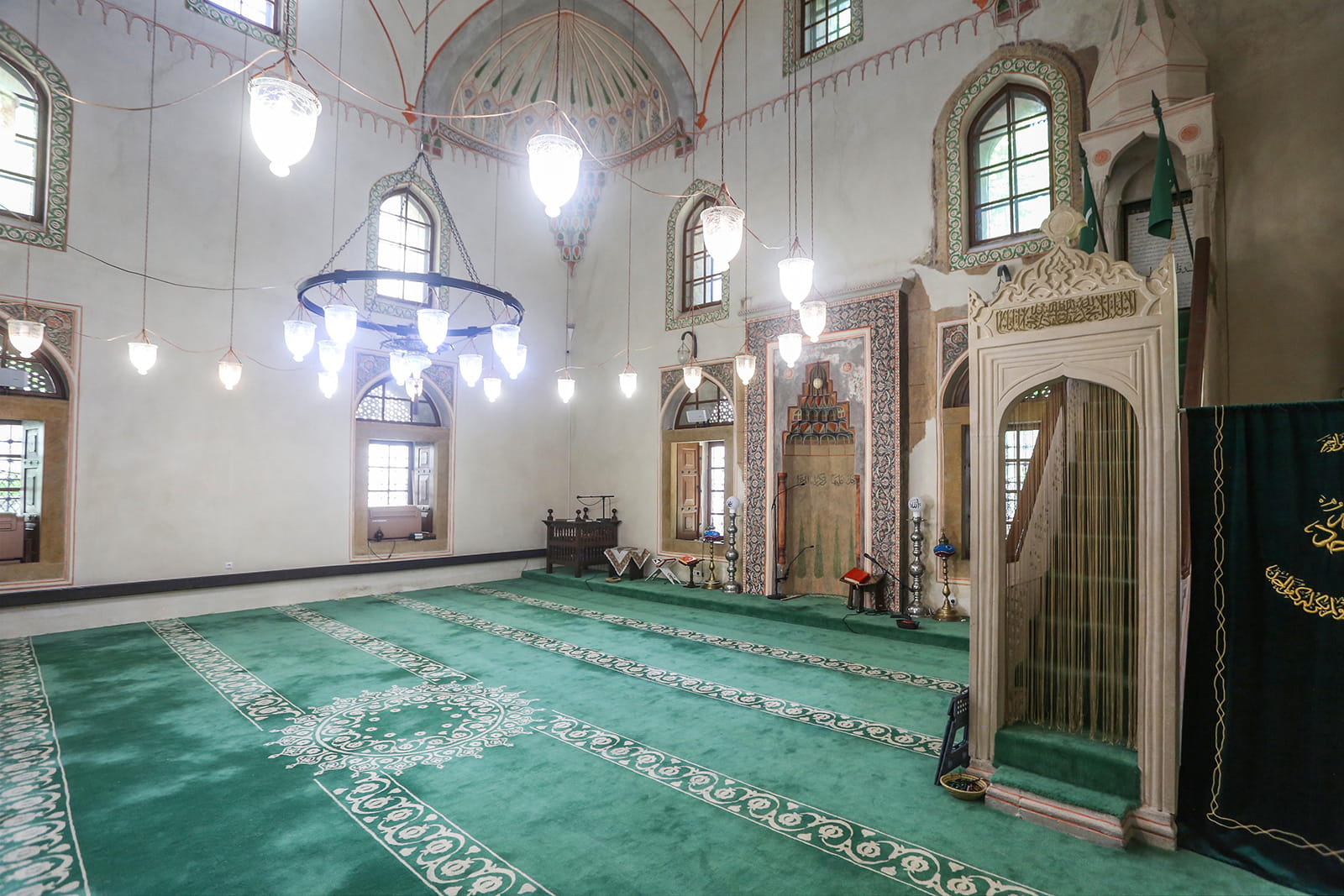 811-ferhadija-mosque-05-1782669154.jpg