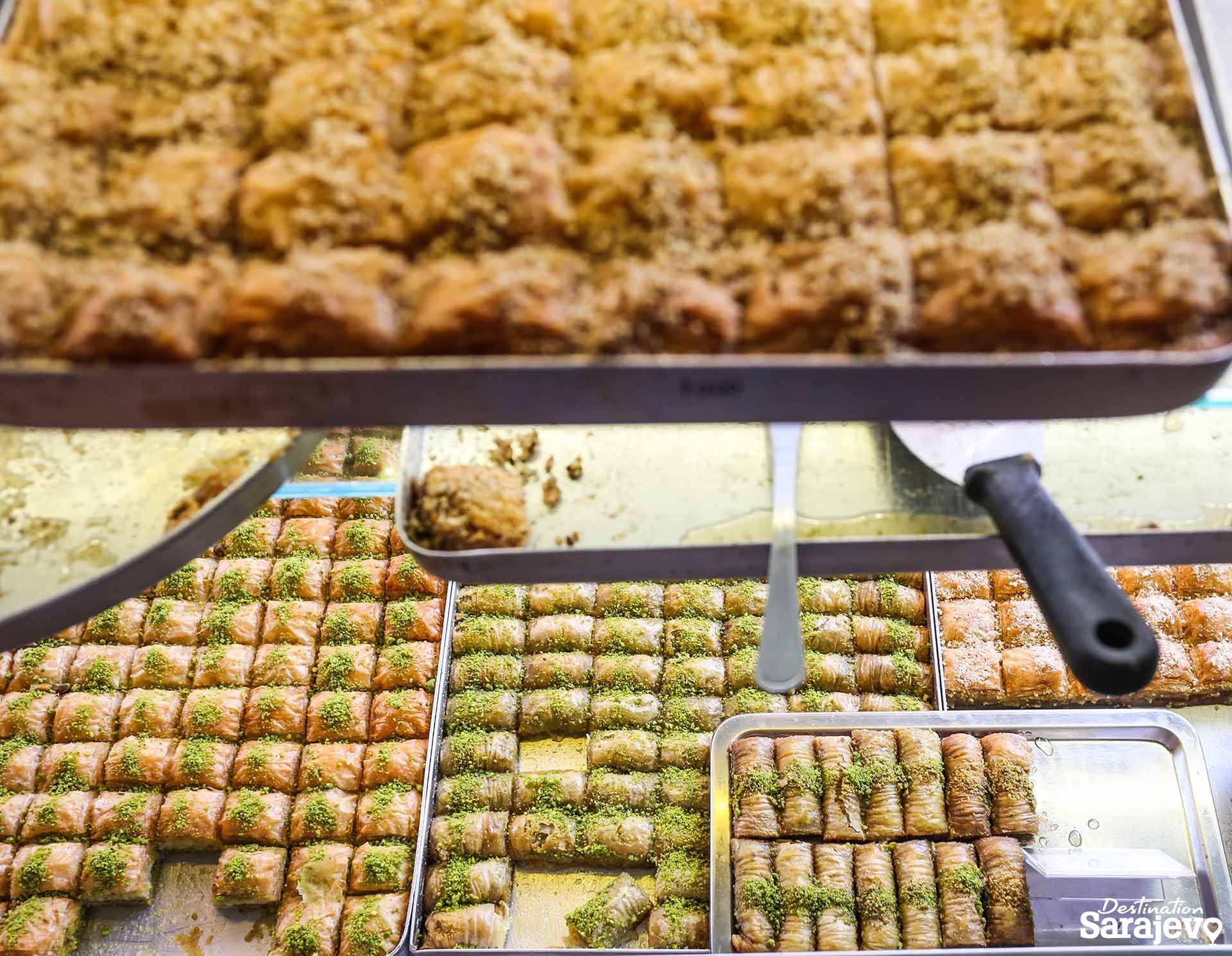 860-baklava-shop-11-1589136975.jpg