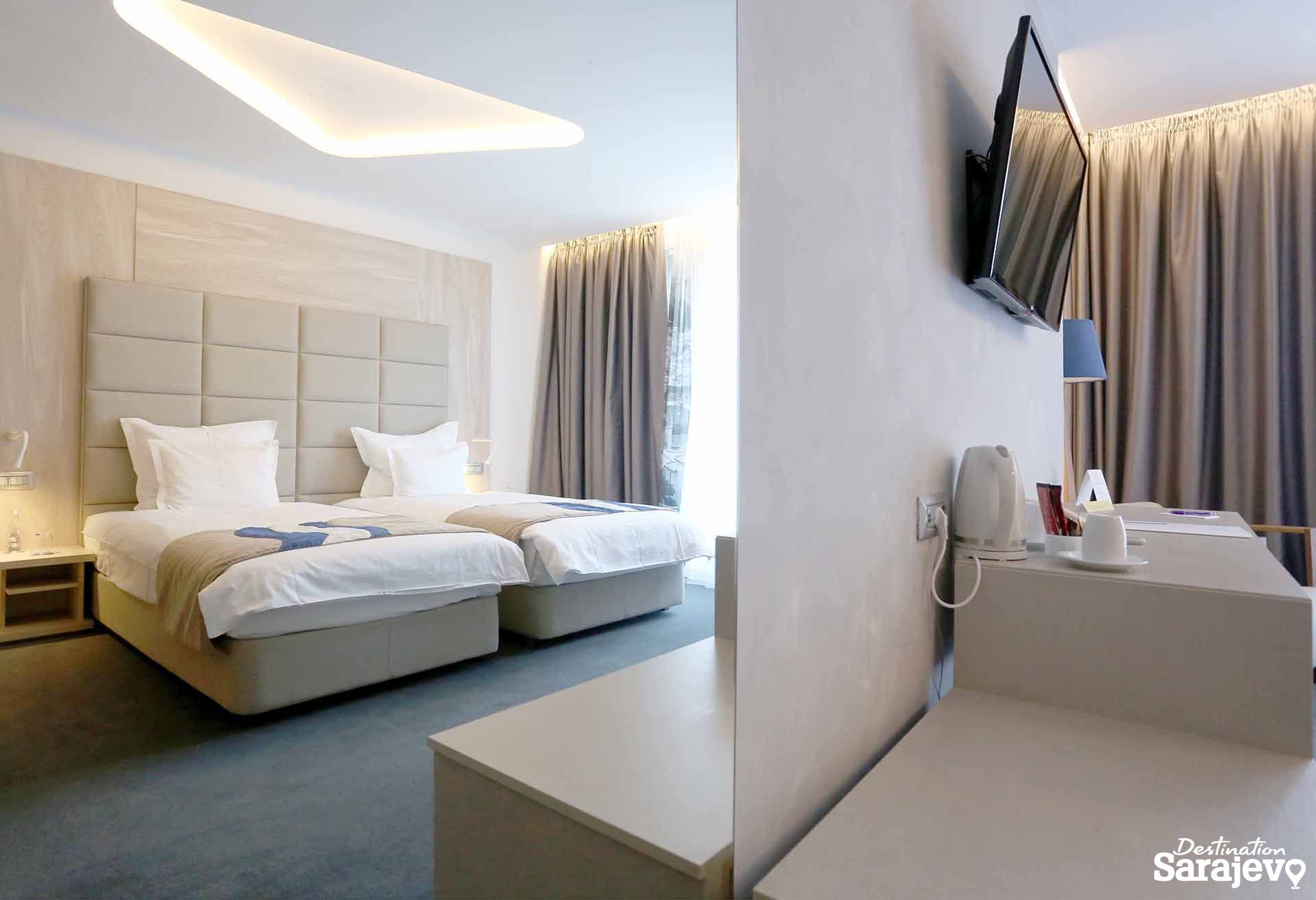 886-hotel-colors-inn-11-1589751729.jpg