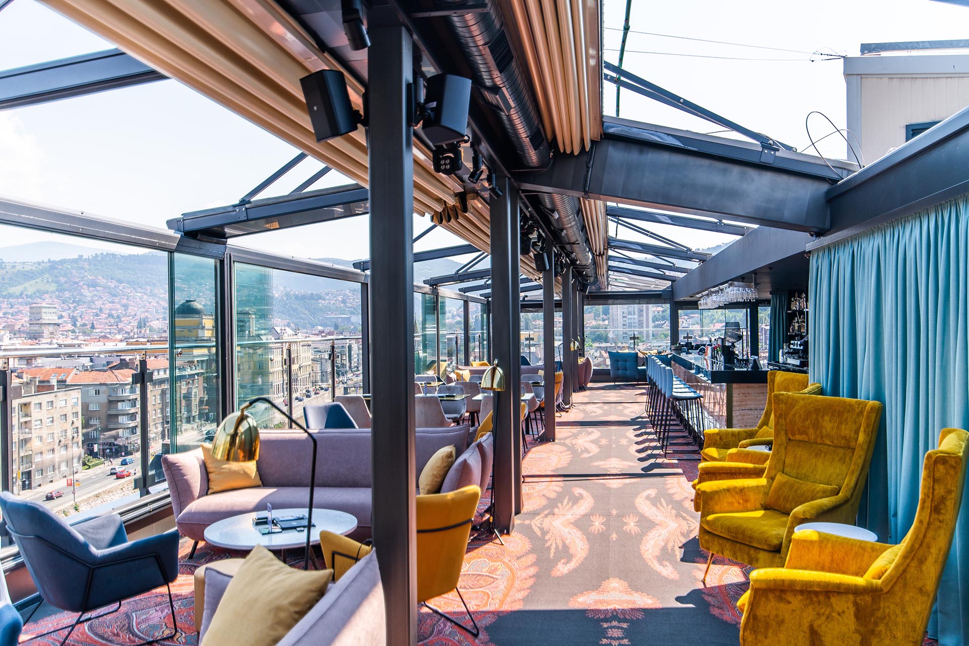 892-s-one-sky-lounge-8-1588769499.jpg