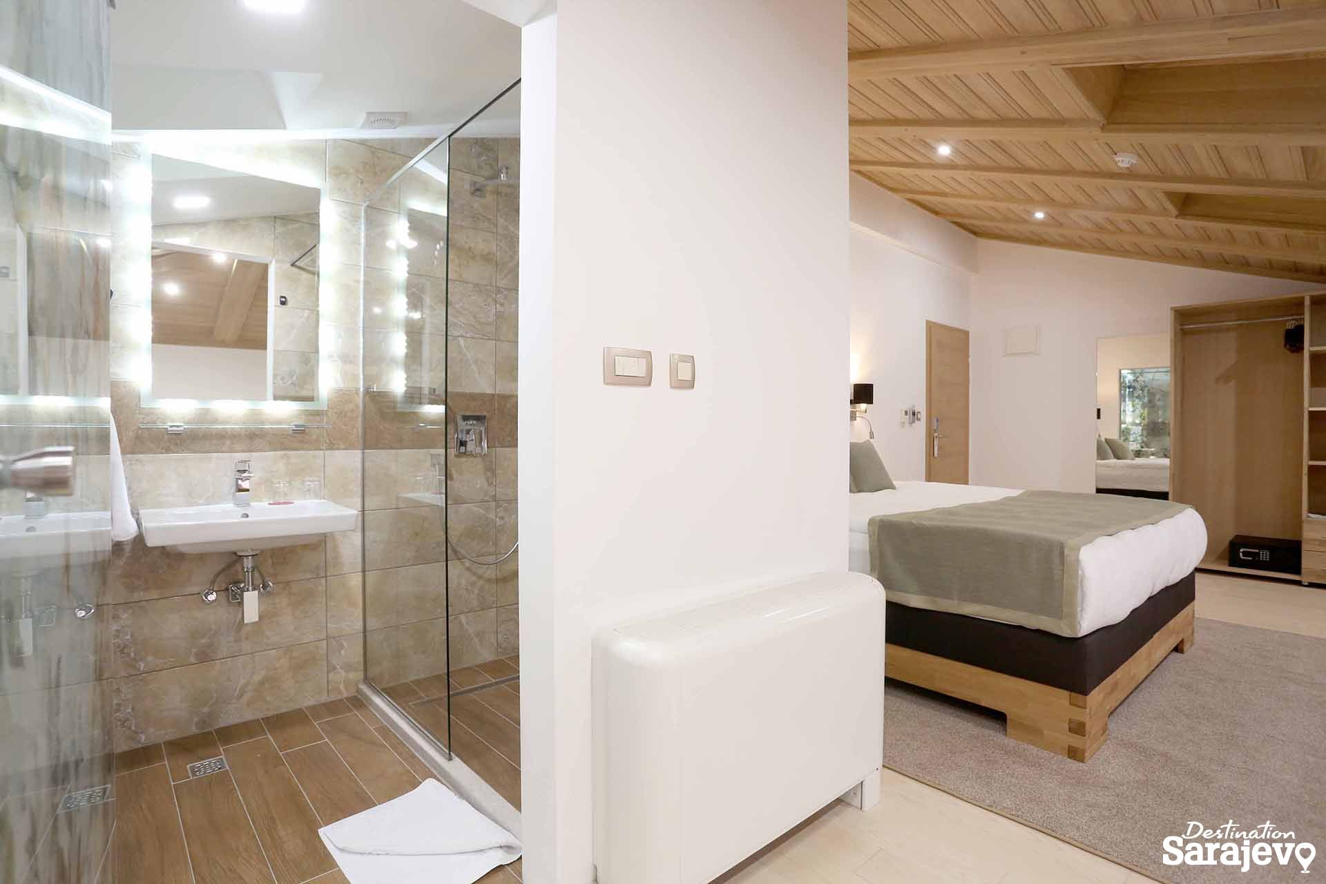 971-hotelaziza-11-1589747239.jpg