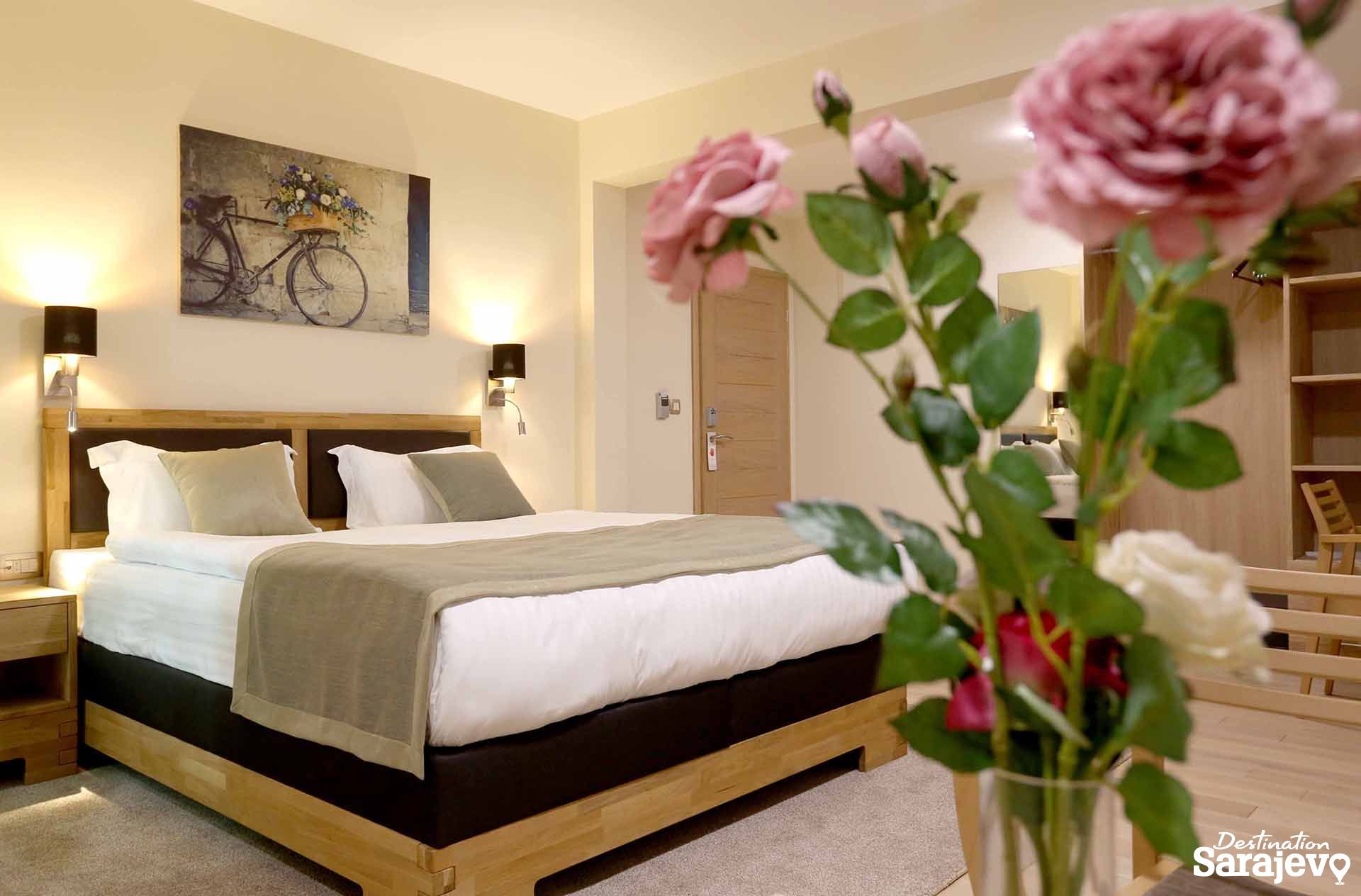 971-hotelaziza-18-1589747242.jpg