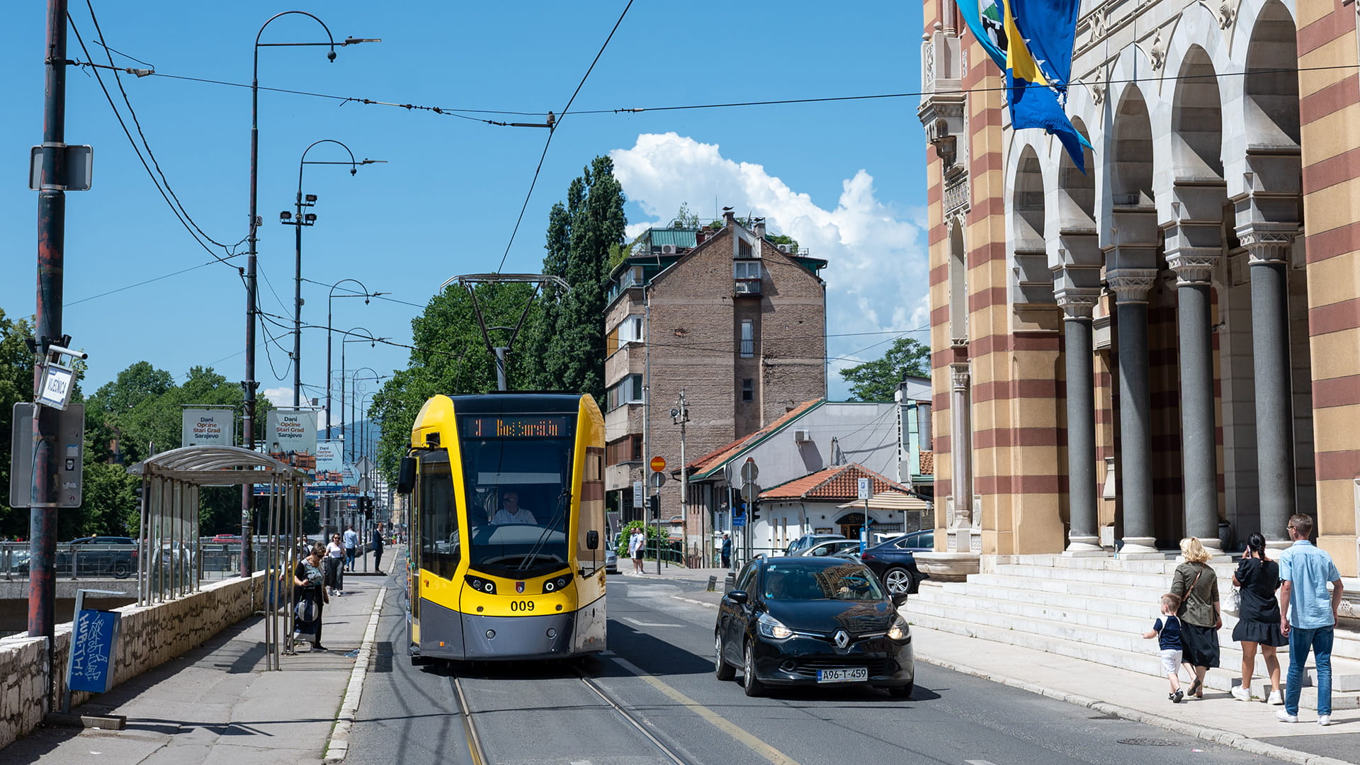 211-make-a-loop-on-a-sarajevo-tram-08-1783610483.jpg