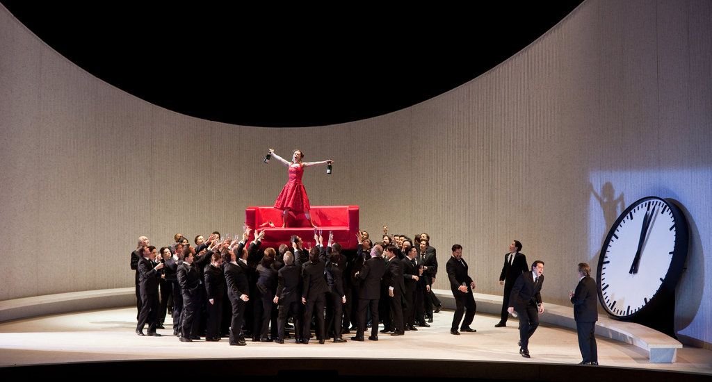 707-traviata-jumbo-1544526428.jpg