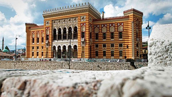 admission-charged-to-enter-vijecnica-1409311663.jpg