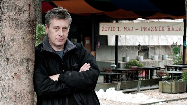 jim-marshall-vijecnica-is-the-symbol-of-sarajevo-1397489636.jpg