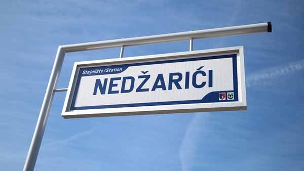 Postavljene informativne table na tramvajska stajališta