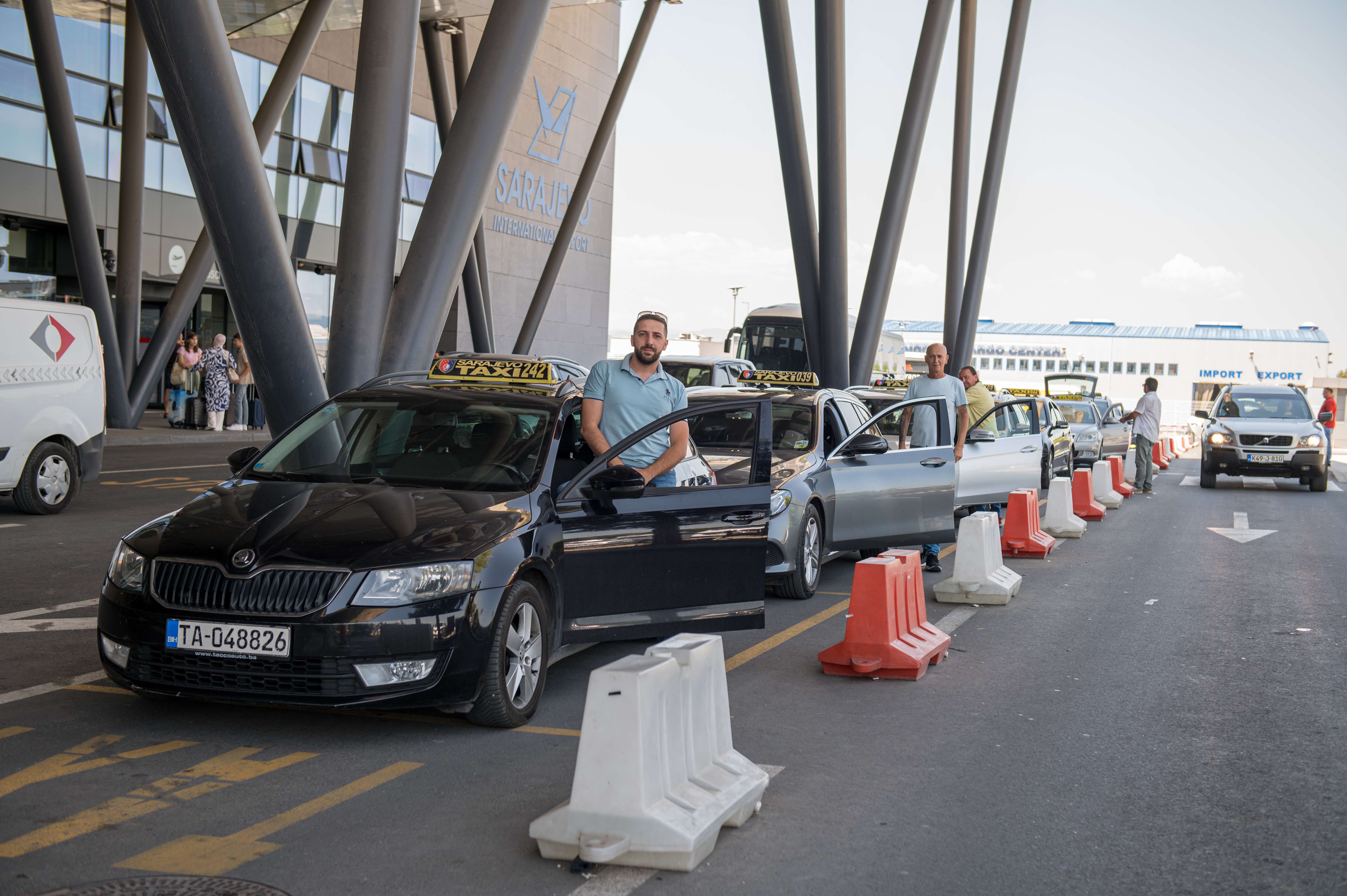 Sarajevo Taxi uvelo kartično plaćanje na aerodromskom stajalištu